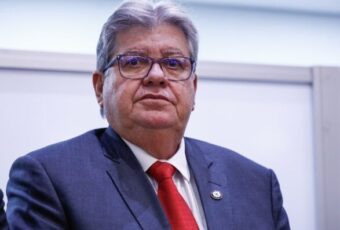 João Azevêdo cita diálogo e diz que PT estará em aliança para disputar 2026, na Paraíba