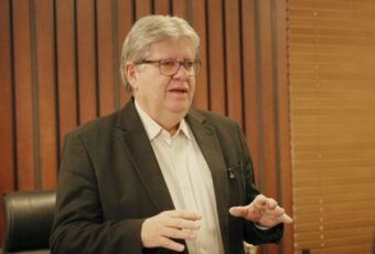 João Azevêdo anuncia reajuste de 10% para todos os servidores na Paraíba