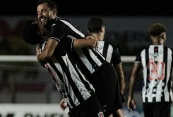 Botafogo vence o Sousa de virada e abre vantagem na final do Paraibano