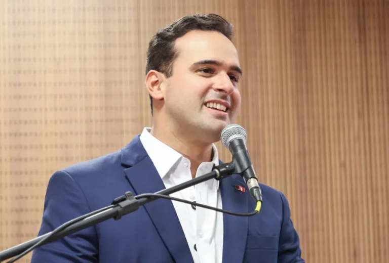 Lucas Ribeiro destaca investimentos em educação e anuncia novas ações nas áreas de inclusão e proteção às mulheres