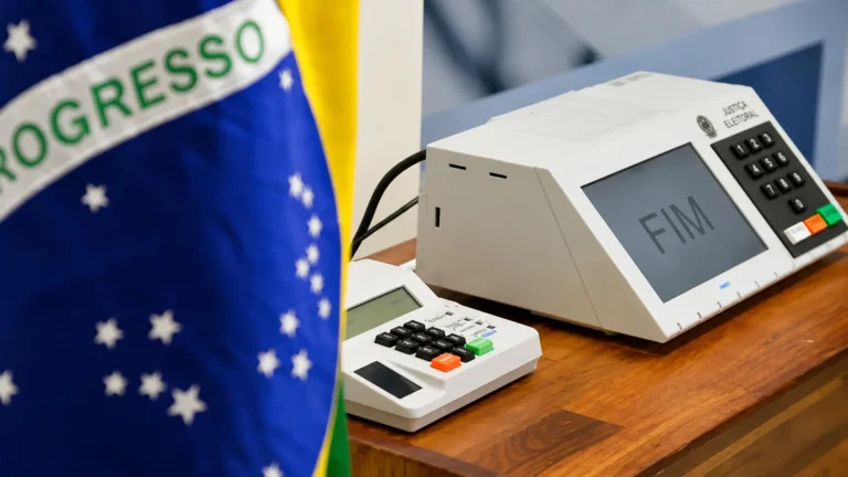 Brasil nega visto para servidores dos EUA que queriam monitorar urnas