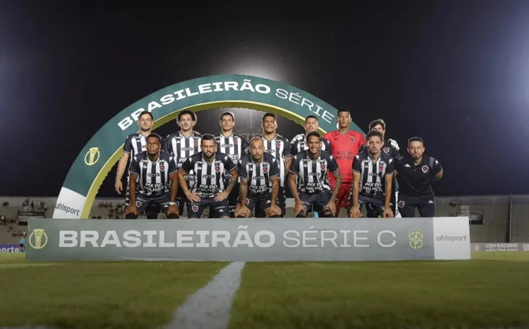 Botafogo-PB vira sobre o Caxias e entra no G-4