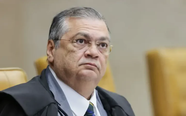 Prazo para partidos explicarem gestão de emendas a Dino termina esta semana