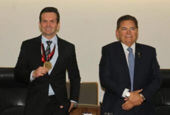 ALPB concede Medalha Epitácio Pessoa ao primeiro paraibano a escalar o Monte Everest