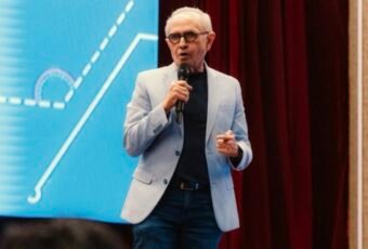 Cícero participa de sabatina com estudantes e apresenta propostas para esporte educação e tecnologia