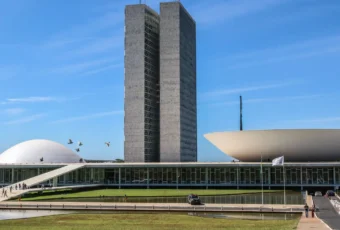 Congresso vota nesta semana fim da escala 6×1 e “taxa das blusinhas”