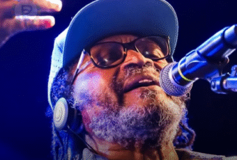 Edson Gomes é internado na UTI após passar mal depois de show em Salvador