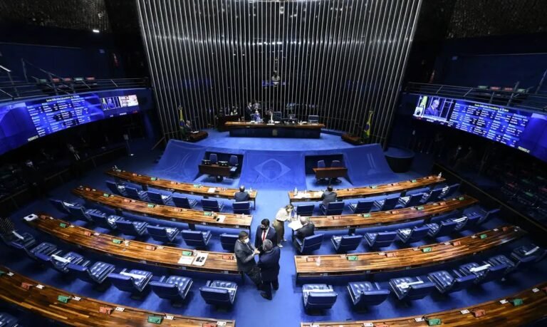 Mais de R$ 6 milhões foram recebidos para campanha de candidatos ao Senado na Paraíba