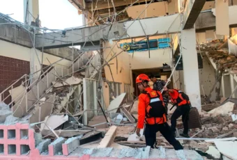 Terremoto de magnitude 7,7 mata ao menos 47 na Indonésia