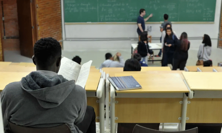Fies começa a convocar nesta sexta estudantes em lista de espera
