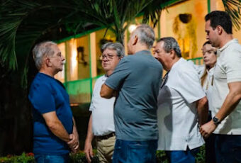 A fotografia que alimenta as dúvidas sobre a autonomia política de Lucas Ribeiro