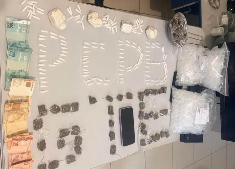 Polícia Civil prende três pessoas e apreende cerca de 300 gramas de cocaína