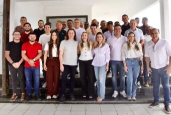 13 prefeitos do Vale do Piancó se reúnem e convidam Veneziano para reafirmar apoio à sua reeleição