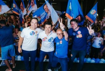 Cícero Lucena leva onda azul ao Valentina Figueiredo com a Caravana 15 e participa de plenárias na Capital
