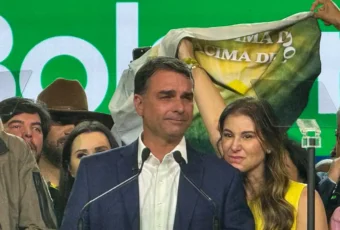 Flávio usou jatinho ligado a Vorcaro em viagem em 2025, diz revista