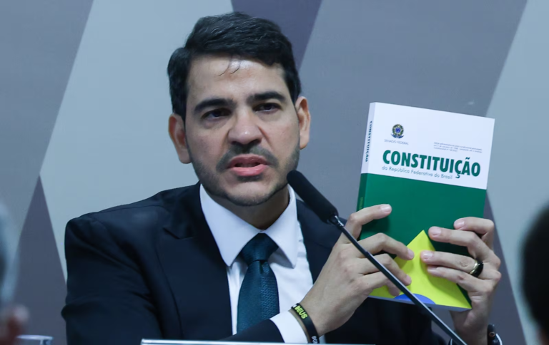 Relatório da PF usado por Moraes para implicar Mendonça ameaça plano de Lula de Messias no STF