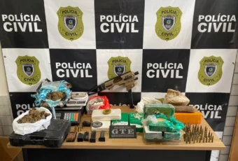 Depósito com drogas, munições e acessório para modificar pistola é alvo da Polícia Civil