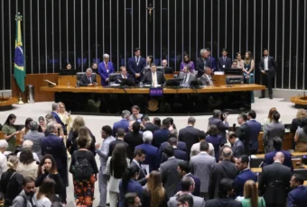 Lulistas favoráveis e Bolsonaristas contrários traçam estratégias para votação do fim da escala 6×1