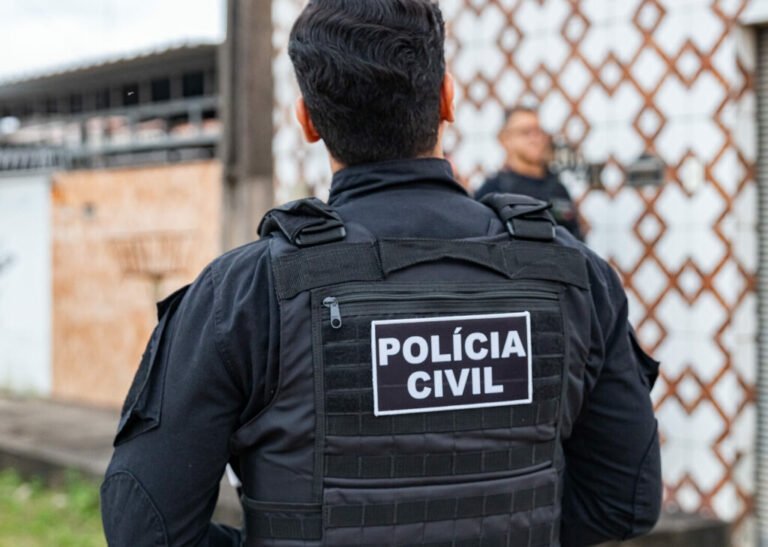 Candidato a deputado federal tem casa invadida e bandidos roubam dinheiro e joias, na Paraíba