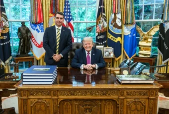 Governo Trump confirma emissão de vistos para Flávio Bolsonaro e família