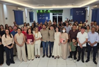 Escritor de 12 anos lança livro em cordel sobre Inácio da Catingueira na terra do poeta