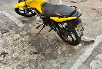 Motocicleta é furtada em Patos