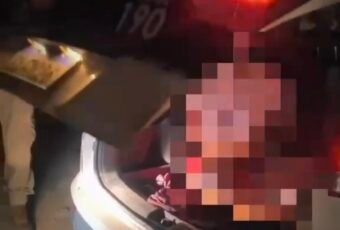 Polícia Militar prende dois homens e apreende drogas e um simulacro de pistola, em Conceição